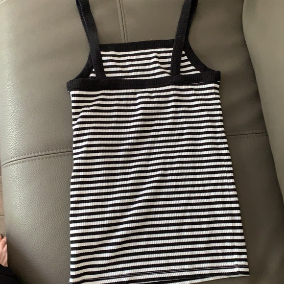Old navy slim fit medium striped tank top - Picture 2 of 3